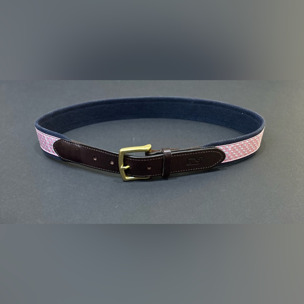 🌟HP🌟VTG 2000s Vineyard Vines "Shep & Ian" Pink Silk Whale Belt Dark BrownLeather